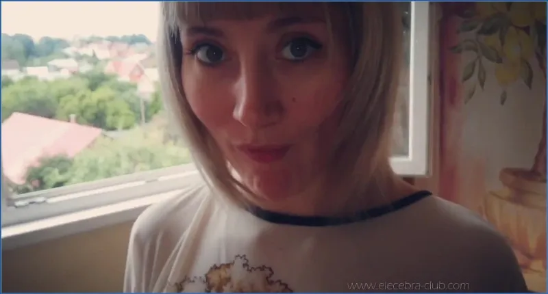 Elecebra tenner Cherry Bomb og slipper alt løs - scat video