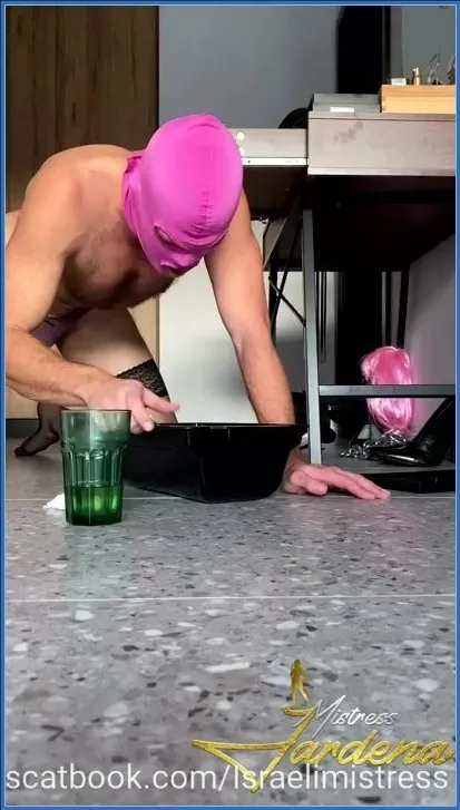Mistress Jardena serverer Bitch Sandra dobbel kaviar-porsjon - scat video