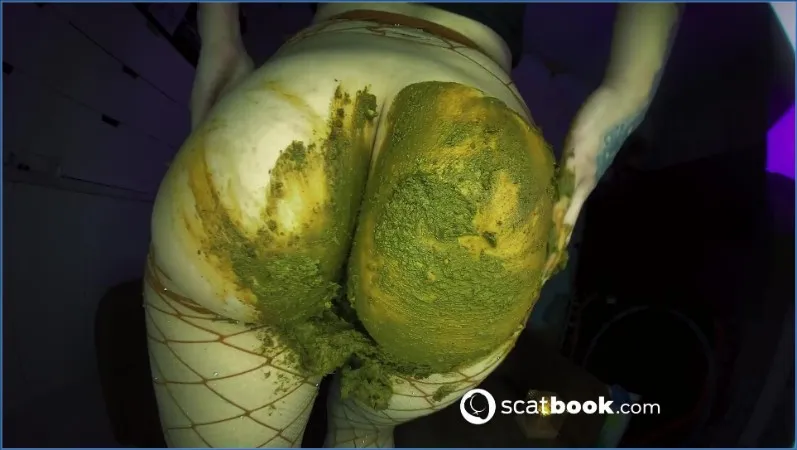 Sweet Betty Parlour under frækt treningsøkt med kaviar - scat video
