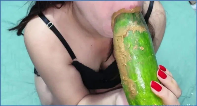Casal Fist med het kombo av agurk og kokosnøtt - scat video