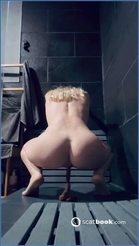 Miss Infinity tvinger deg til total underkastelse med scat - scat video
