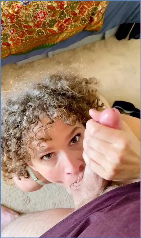 VibeWithMolly er vill etter analsex og gjør det skikkelig skittent - scat video
