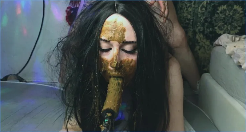 Sweet Betty Parlour leker grisete med to skitne rekvisitter - scat video